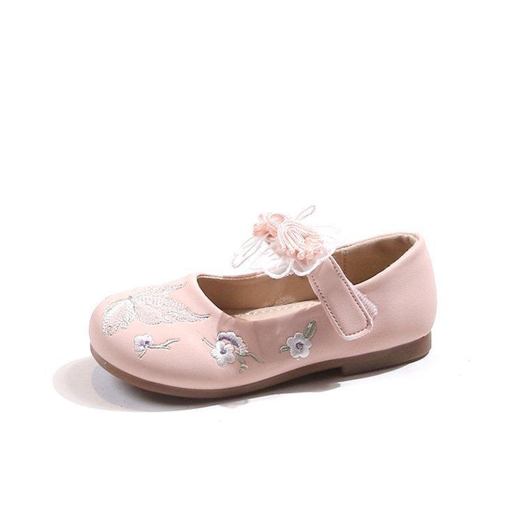 Girls' shoes summer new Hanfu children's leather shoes Chinese ancient style student embroidered shoes princess shoes Girls' shoes summer new Hanfu children's leather shoes Chinese ancient style student embroidered shoes princess shoes