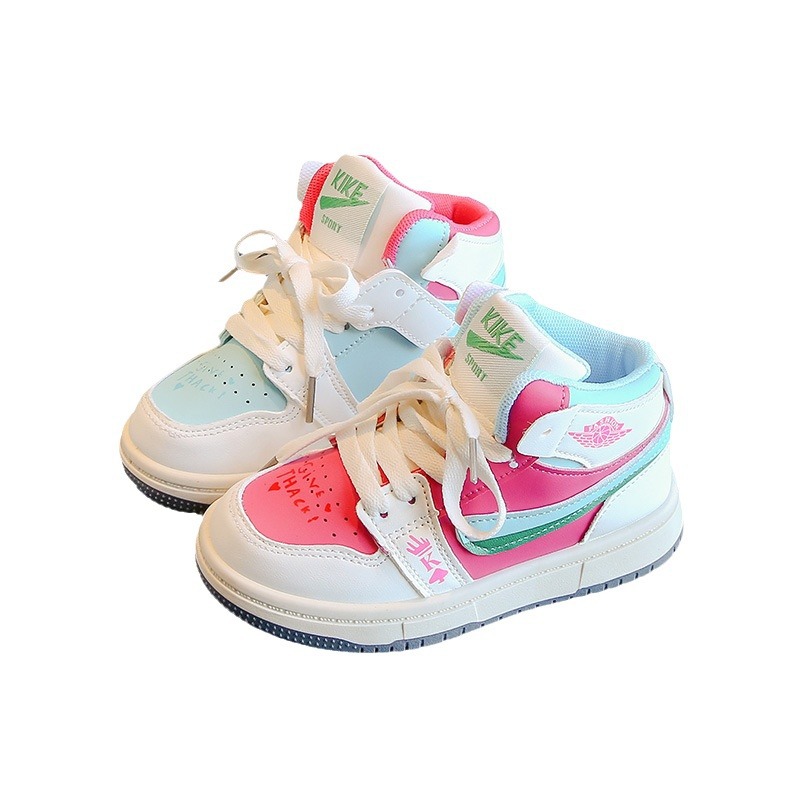 Girls' board shoes 2024 autumn new item, light and soft soled sports shoes for middle-aged and young girls, fashionable board shoes for elementary school students Girls' board shoes 2024 autumn new item, light and soft soled sports shoes for middle-aged and young girls, fashionable board shoes for elementary school students