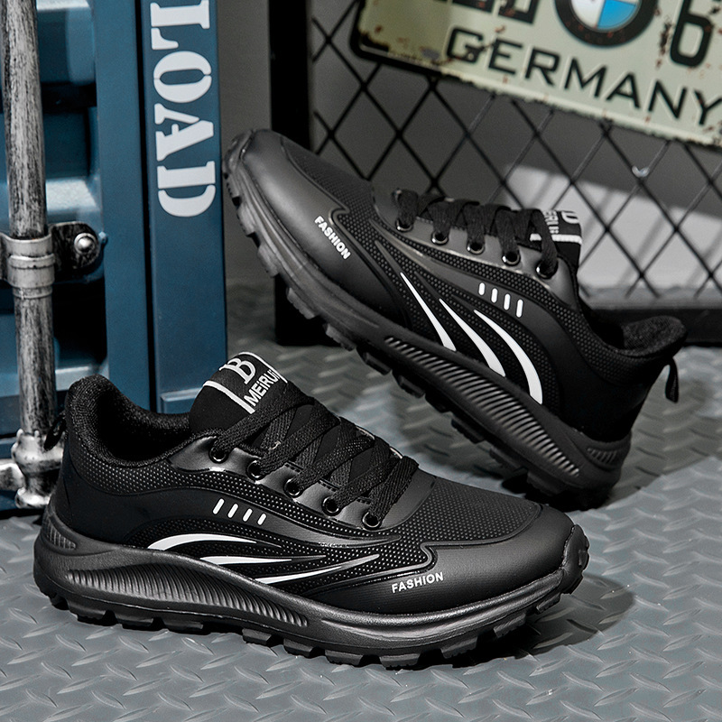 Manufacturer wholesale men's shoes four season solid color sports shoes men's breathable black shoes fashionable soft soled running shoes men