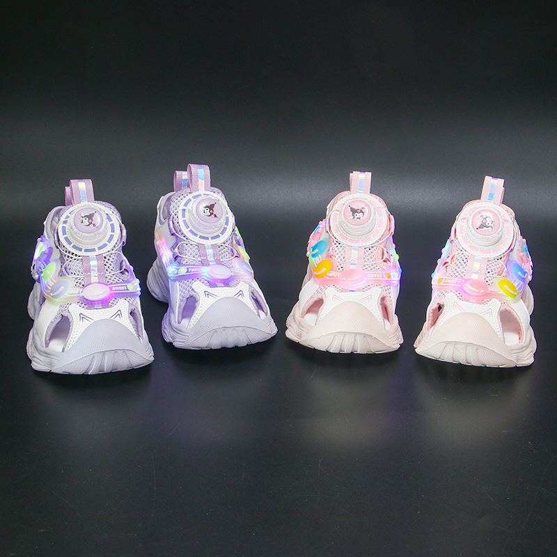 Light up Girls' Baotou Sandals 2024 New Rotating Buckle Girls' Sandals Girls' Baby Girls' Middle and Small Children's Sandals Light up Girls' Baotou Sandals 2024 New Rotating Buckle Girls' Sandals Girls' Baby Girls' Middle and Small Children's Sandals