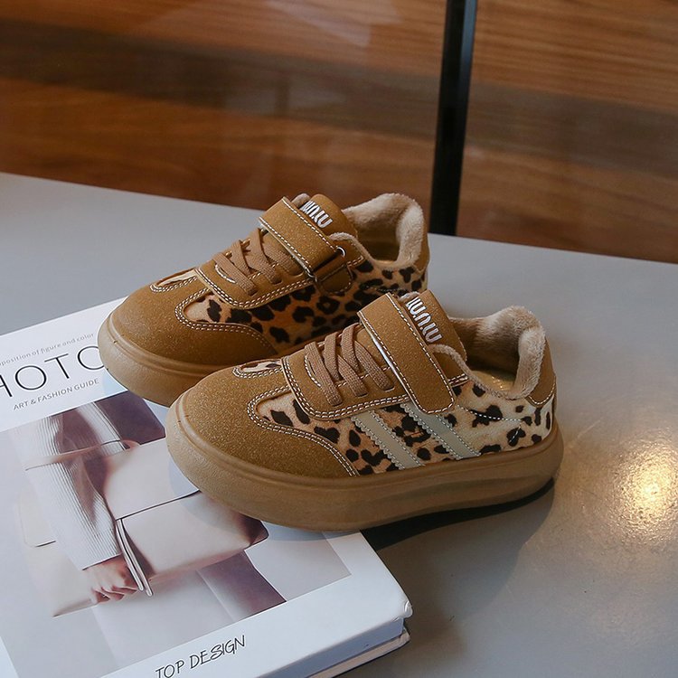 Children's sports shoes 2024 autumn and winter new versatile soft sole with plush warm casual shoes for boys and girls, student cotton shoes Children's sports shoes 2024 autumn and winter new versatile soft sole with plush warm casual shoes for boys and girls, student cotton shoes