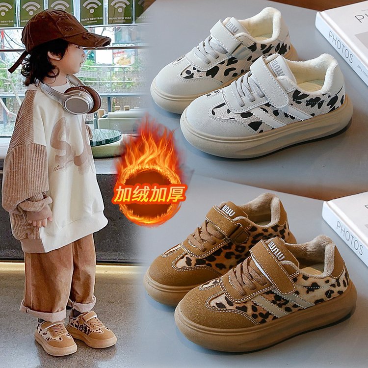 Children's sports shoes 2024 autumn and winter new versatile soft sole with plush warm casual shoes for boys and girls, student cotton shoes