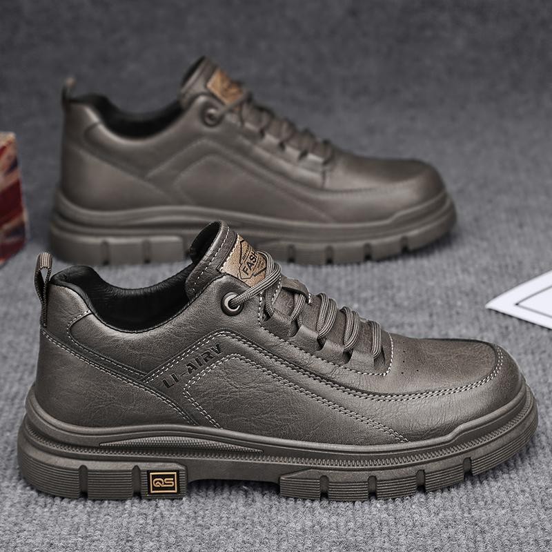 Cross border men's shoes autumn 2025 new workwear board shoes men's casual leather shoes British style retro low top Martin boots