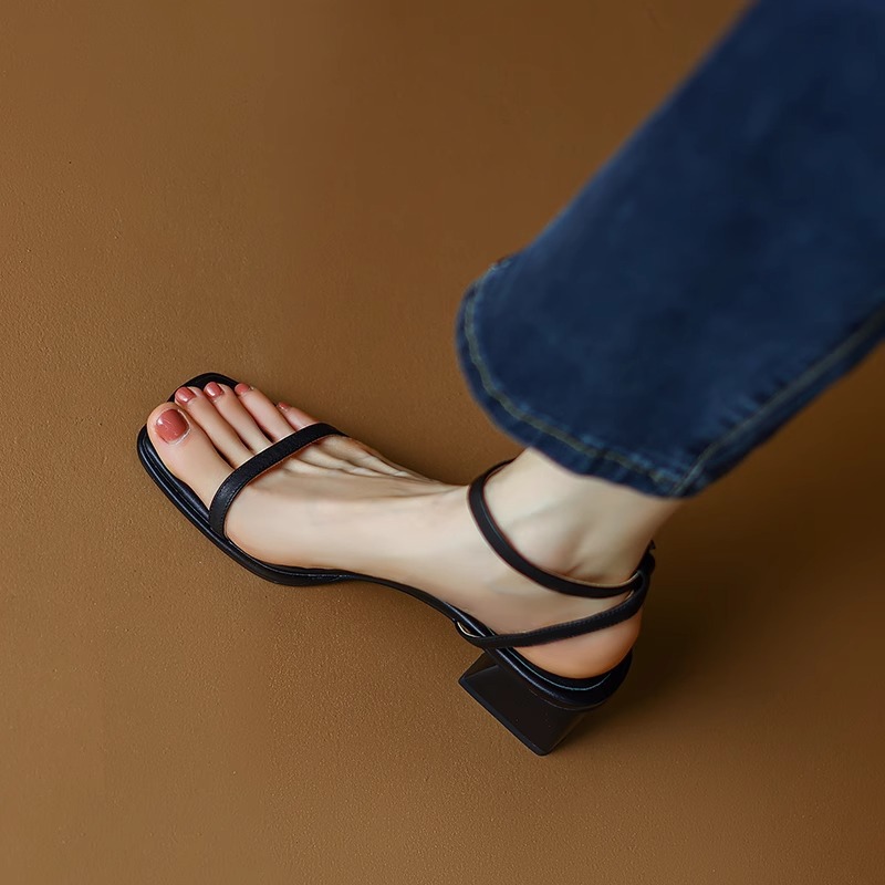 Flipped with excitement! Classic and versatile square toe, exposed toe, middle heel, straight strap sandals, women's summer thick heel Flipped with excitement! Classic and versatile square toe, exposed toe, middle heel, straight strap sandals, women's summer thick heel