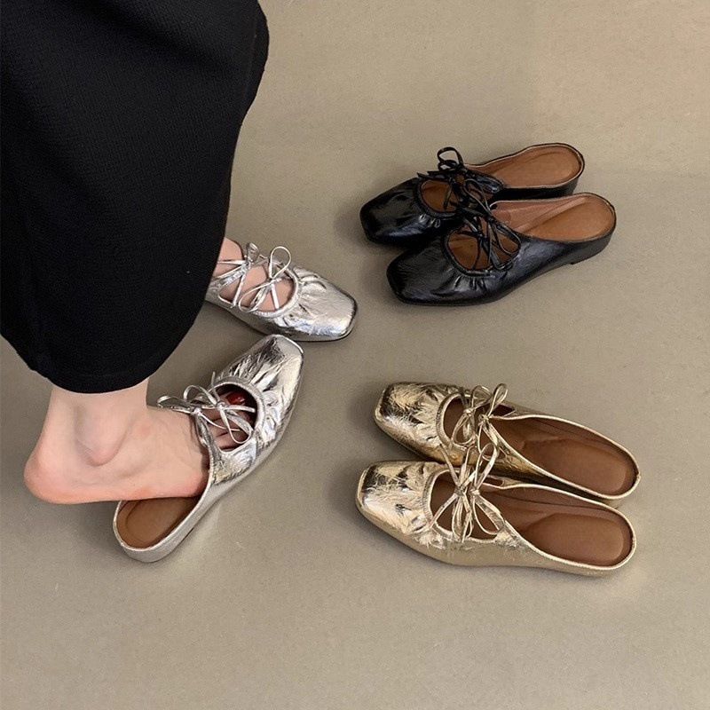 Female summer wearing silver sandals with a French style fairy style and sloping heel, thick soled single shoes with an inner height increase and a toe cap