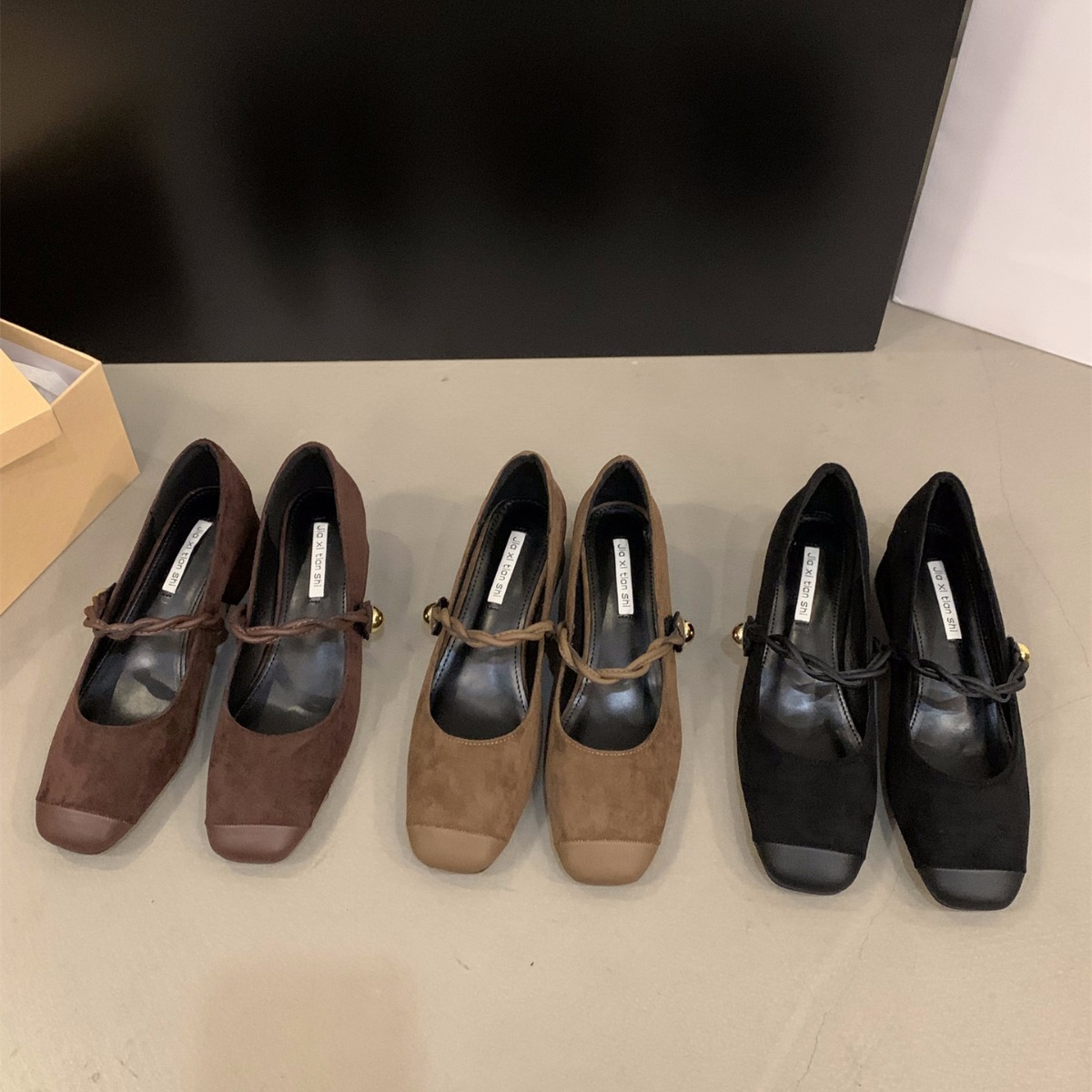 French style thick heel black suede evening shoes for women 2023 new autumn/winter Mary Jane mid high heels single shoes French style thick heel black suede evening shoes for women 2023 new autumn/winter Mary Jane mid high heels single shoes