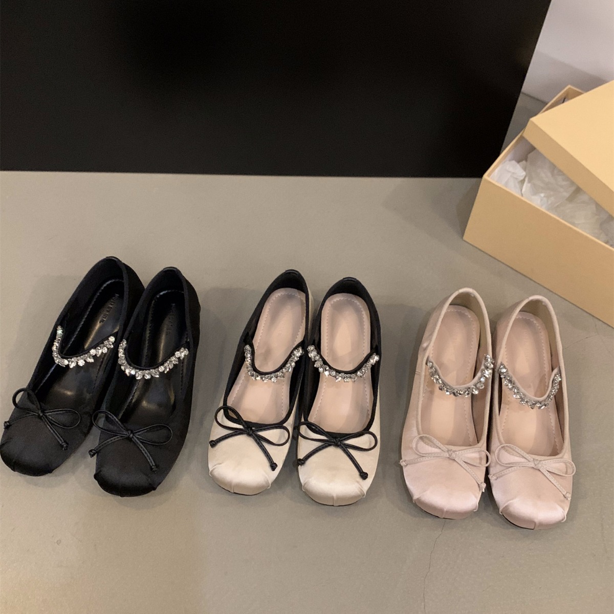 Internally elevated pink ballet single shoes for women 2024 new French spring and autumn Mary Jane gentle evening shoes Internally elevated pink ballet single shoes for women 2024 new French spring and autumn Mary Jane gentle evening shoes