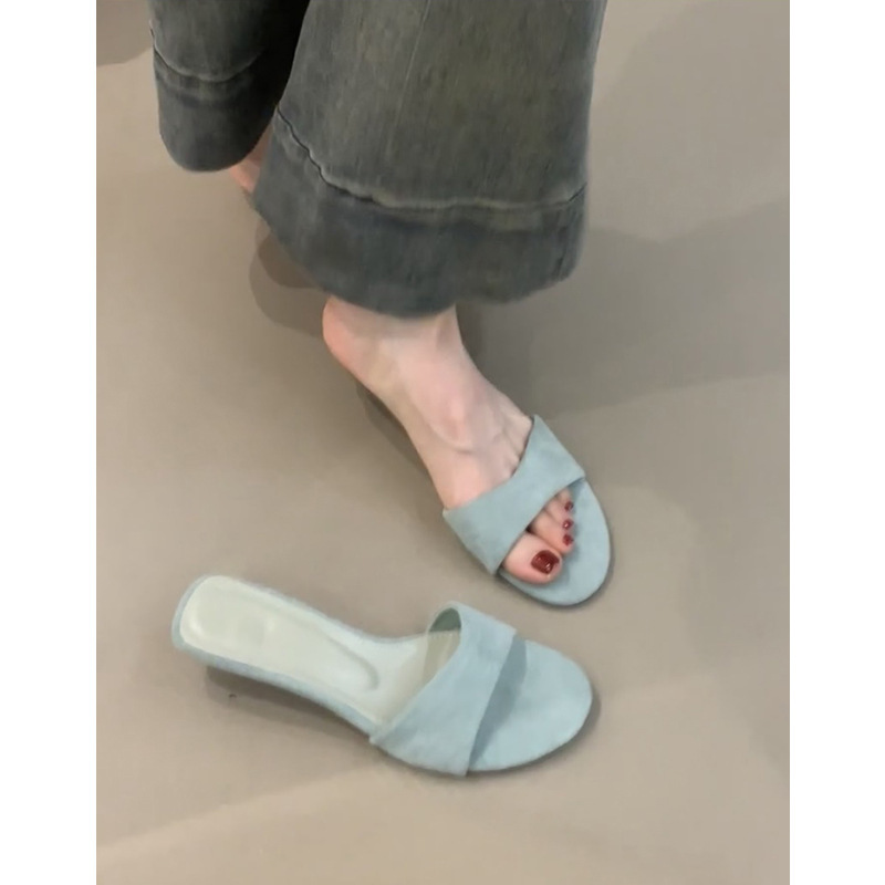 Slope heel exposed toe one line slippers for women's summer outdoor wear temperament high heels French exquisite cool slippers Slope heel exposed toe one line slippers for women's summer outdoor wear temperament high heels French exquisite cool slippers