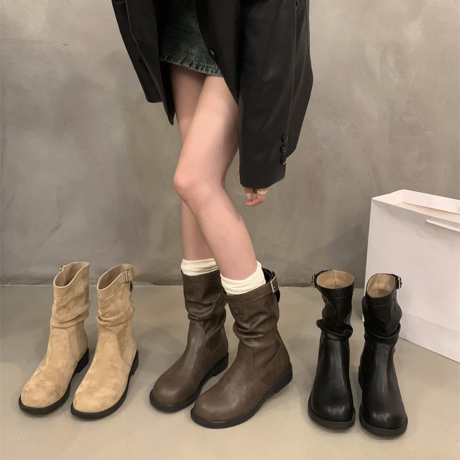Coarse heeled retro midsole boots, knight boots, women's shoes, 2024 new autumn and winter with pile pile small short boots, Martin boots