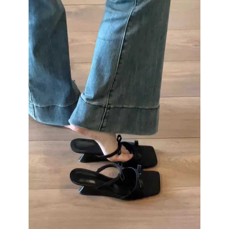 French bow square toe wedge sandals for women in the summer of 2025, new fairy style dress with a straight strap and high heels for wearing outside