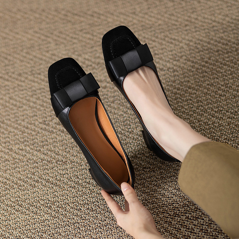 French style small fragrance color blocked high heels for women, 2024 Spring and Autumn new item, thick heel, bow, retro style, single order shoes French style small fragrance color blocked high heels for women, 2024 Spring and Autumn new item, thick heel, bow, retro style, single order shoes