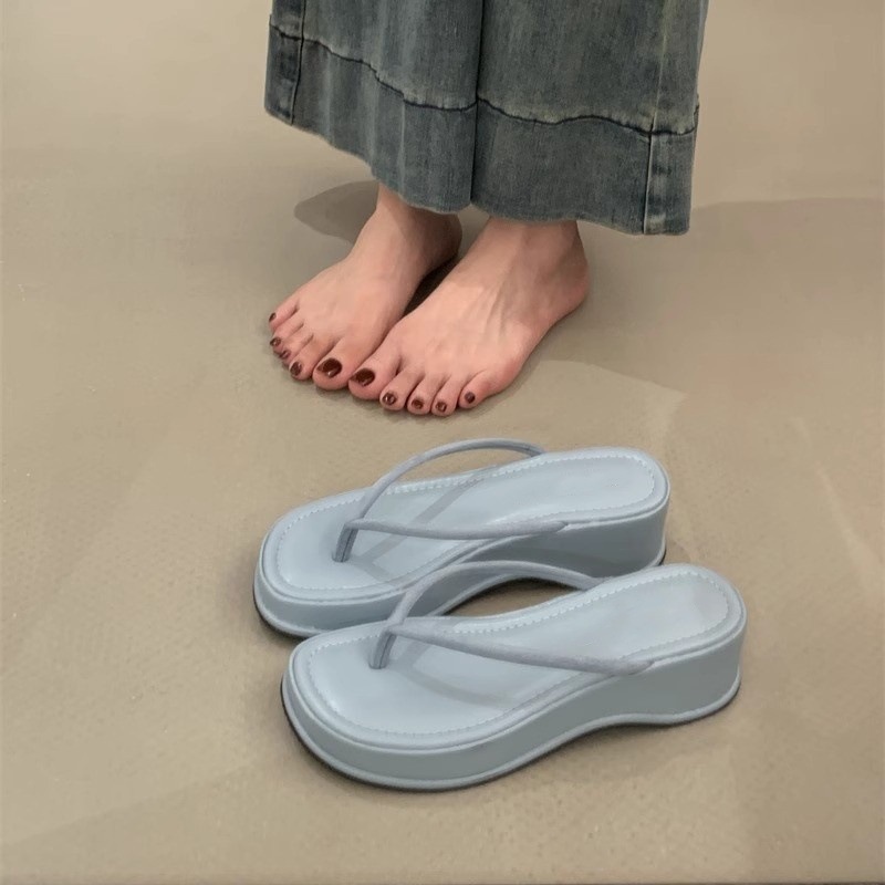 Thick soled height increasing flip flops fairy shoes 2025 new summer outdoor vacation slope heel sandals