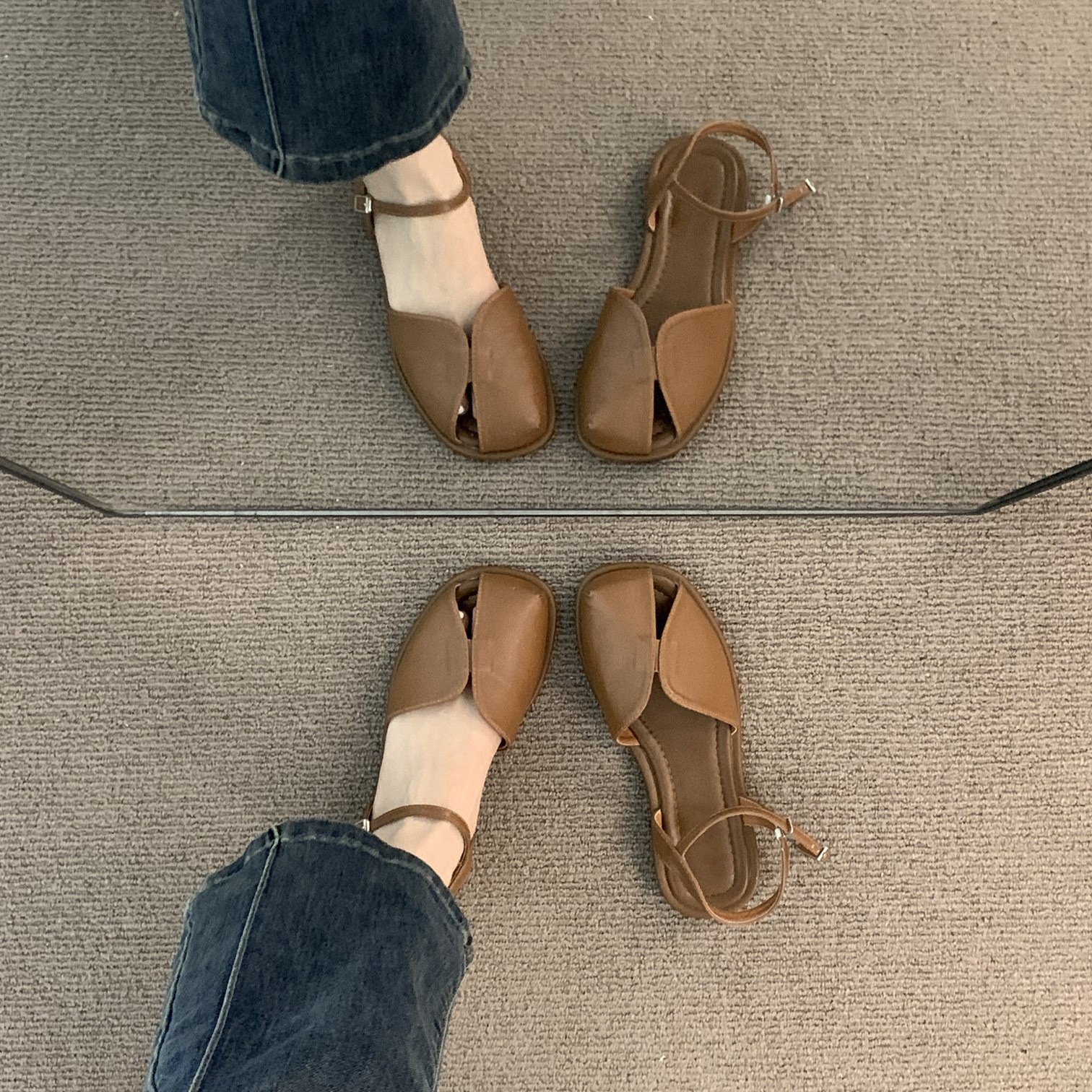 Evening Breeze Brown Baotou Tourist Sandals for Women Wearing Outside 2025 Summer French Retro Fairy Mary Jane Roman Shoes