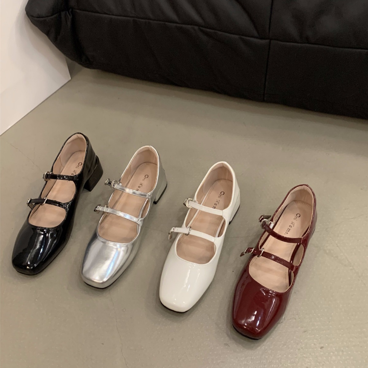 Thick heeled red Mary Jane small leather shoes for women, 2023 new summer French evening black spring and autumn single shoes Thick heeled red Mary Jane small leather shoes for women, 2023 new summer French evening black spring and autumn single shoes