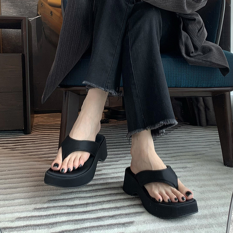 2025 new summer wedge heel flip flops suitable for work, women's thick soled sandals 2025 new summer wedge heel flip flops suitable for work, women's thick soled sandals