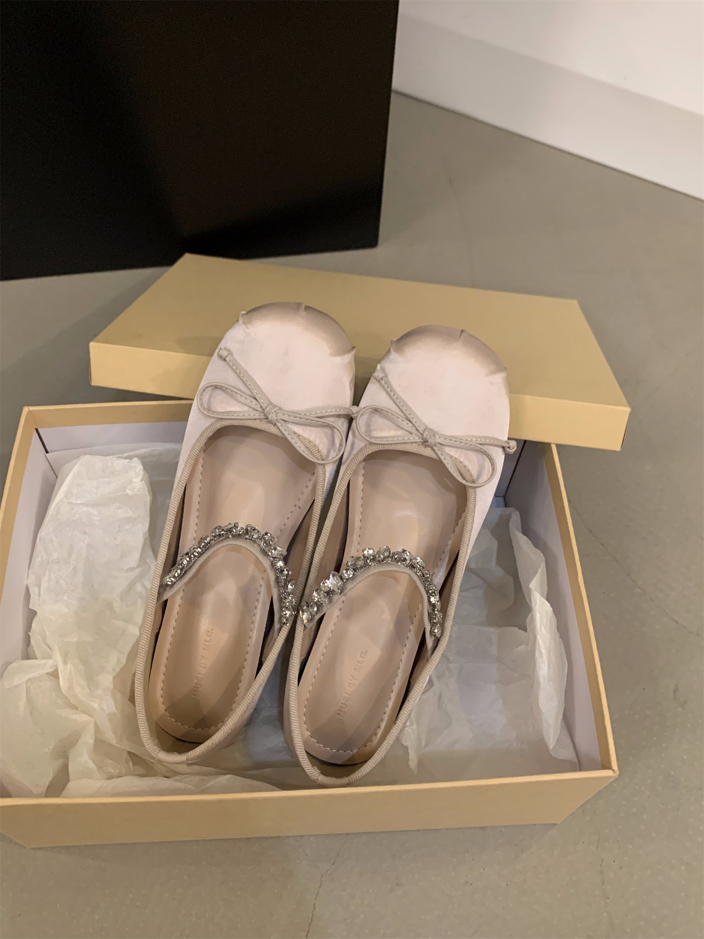 Internally elevated pink ballet single shoes for women 2024 new French spring and autumn Mary Jane gentle evening shoes Internally elevated pink ballet single shoes for women 2024 new French spring and autumn Mary Jane gentle evening shoes
