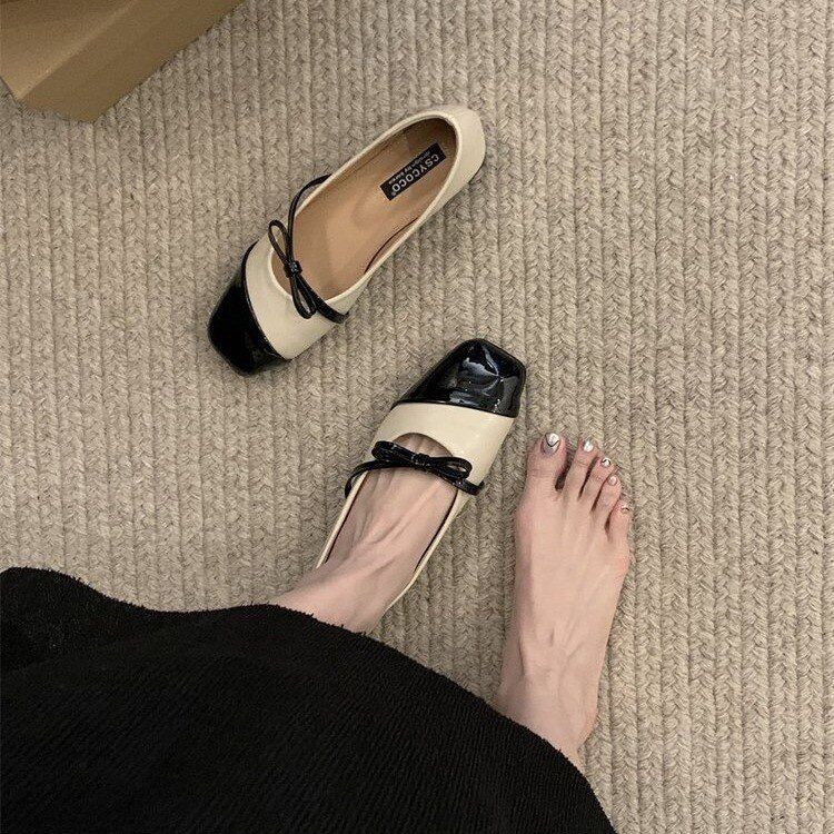 dizzy!! These little sneakers are also so beautiful! dizzy!! These little sneakers are also so beautiful!