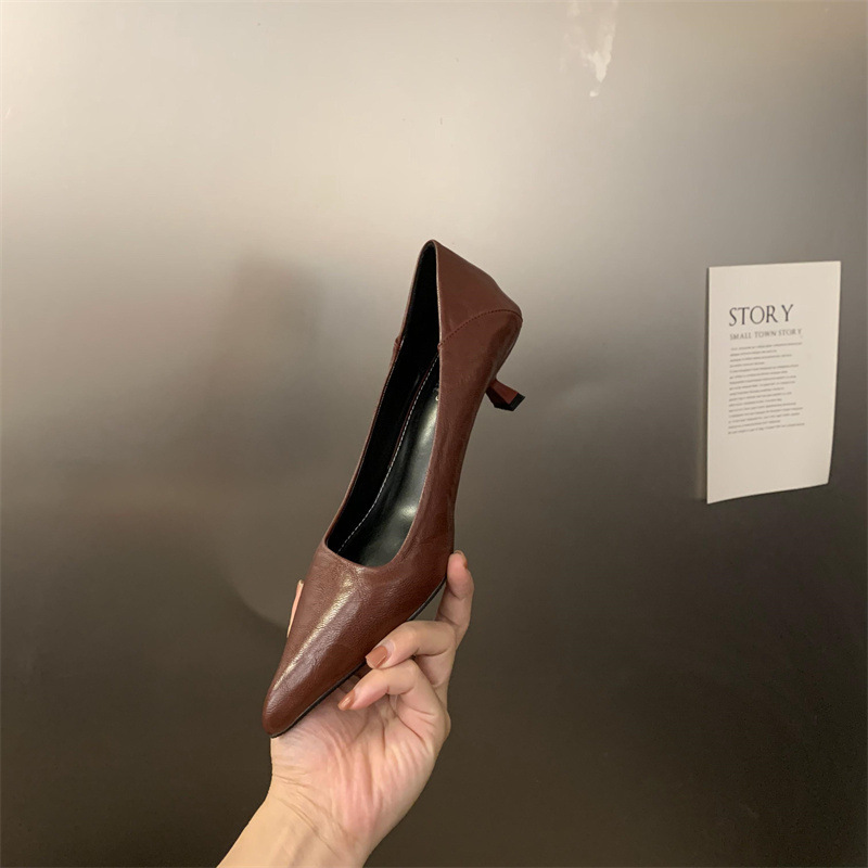 2024 autumn and winter new pointed shallow mouth high heels leopard print fashion versatile temperament commuting low heel kitten order shoes 2024 autumn and winter new pointed shallow mouth high heels leopard print fashion versatile temperament commuting low heel kitten order shoes