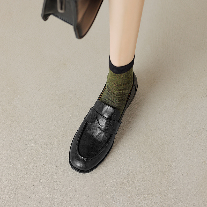 Round toe, one foot, Le Fu shoes, women's English small leather shoes, simple and versatile, low order shoes Round toe, one foot, Le Fu shoes, women's English small leather shoes, simple and versatile, low order shoes