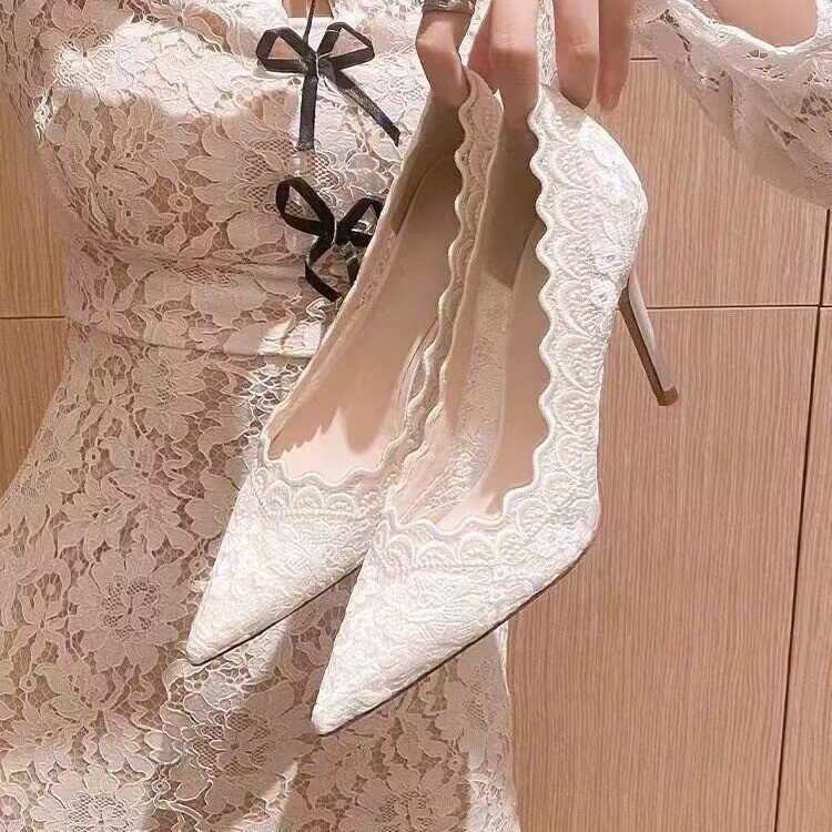 White high heels wedding shoes for women in the spring of 2025, new pointed and fine heel embroidered lace dress bridal shoes