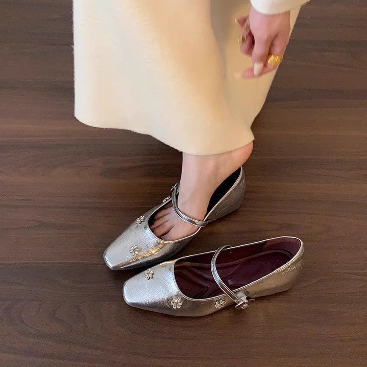 2025 new French style niche soft sole temperament square toe with floral pattern, shallow mouth Mary Jane single shoe