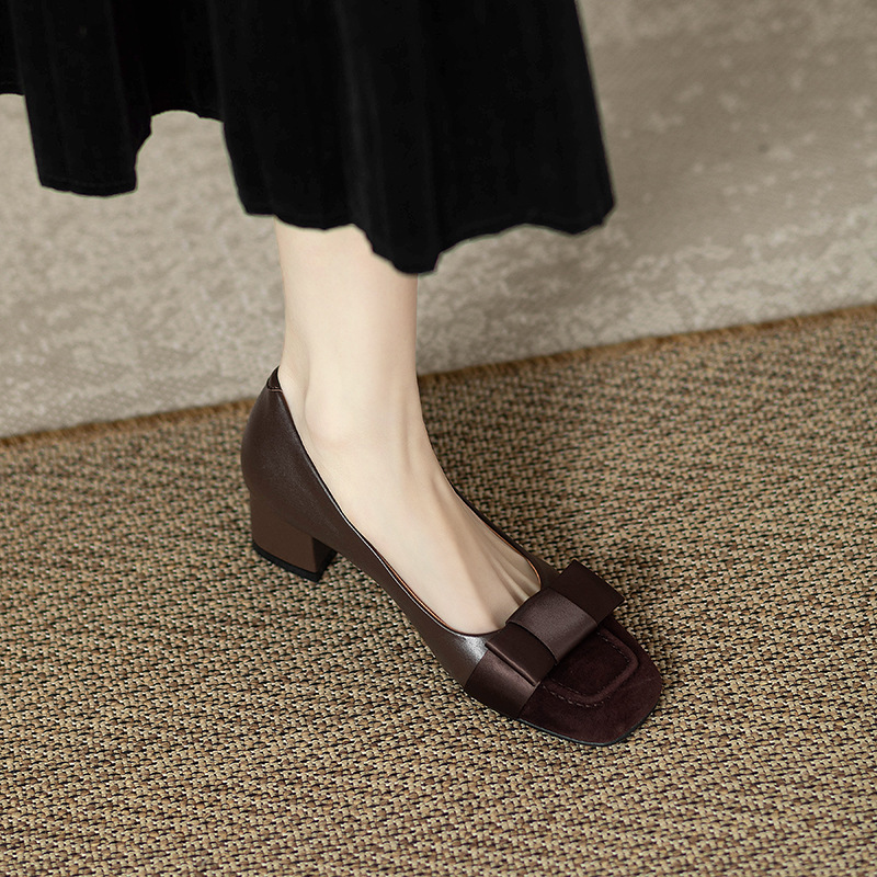 French style small fragrance color blocked high heels for women, 2024 Spring and Autumn new item, thick heel, bow, retro style, single order shoes French style small fragrance color blocked high heels for women, 2024 Spring and Autumn new item, thick heel, bow, retro style, single order shoes