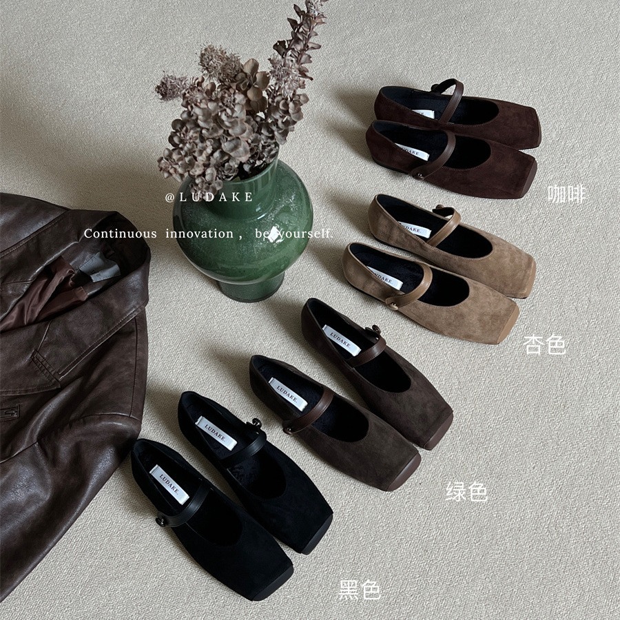 Fang Tou Mary Jane Shoes Women's Shoes 2023 Autumn/Winter New Collection Suede Strap Retro Matching Skirt with Velvet Single Shoes Fang Tou Mary Jane Shoes Women's Shoes 2023 Autumn/Winter New Collection Suede Strap Retro Matching Skirt with Velvet Single Shoes