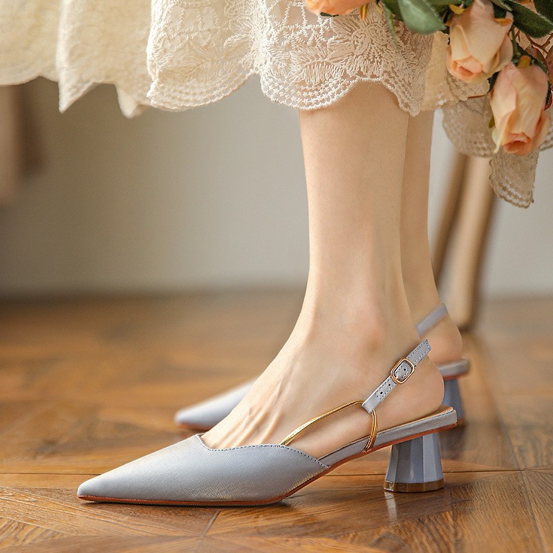French style design, niche high heels, toe caps, sandals for women, summer 2022, thick heel, pointed toe, single shoes, gentle fairy, mid heel French style design, niche high heels, toe caps, sandals for women, summer 2022, thick heel, pointed toe, single shoes, gentle fairy, mid heel