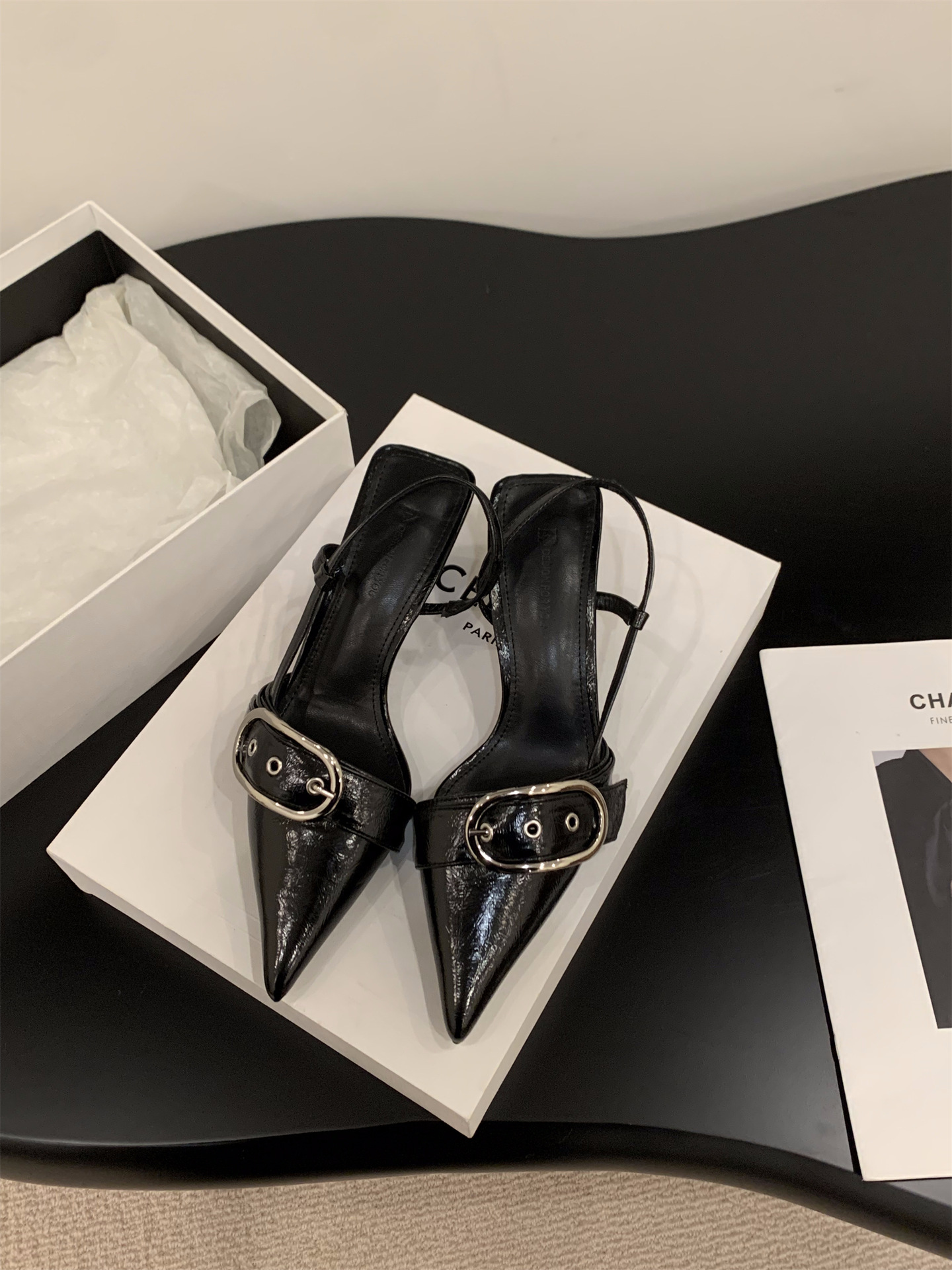 Niche French silver high heels, toe cap sandals, fairy shoes, 2024 new spring and summer temperament pointed single shoes Niche French silver high heels, toe cap sandals, fairy shoes, 2024 new spring and summer temperament pointed single shoes