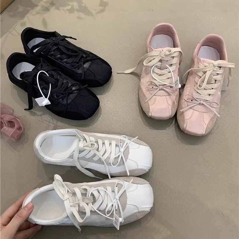 Girl like butterfly bow white sports shoes for women in spring, new strap casual lace Forrest Gump shoes, German training shoes for women Girl like butterfly bow white sports shoes for women in spring, new strap casual lace Forrest Gump shoes, German training shoes for women