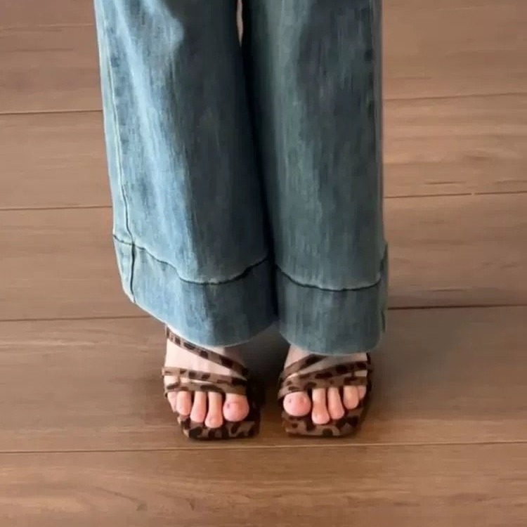 Slope heel leopard print French exquisite small cool slippers fairy shoes 2024 new summer wear high heels temperament sandals Slope heel leopard print French exquisite small cool slippers fairy shoes 2024 new summer wear high heels temperament sandals