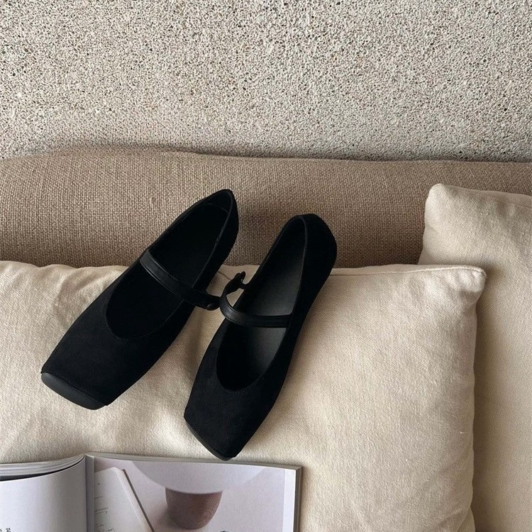 Retro suede leopard print square toe flat sole, versatile soft sole, one-piece belt, Mary Jane shoes Retro suede leopard print square toe flat sole, versatile soft sole, one-piece belt, Mary Jane shoes