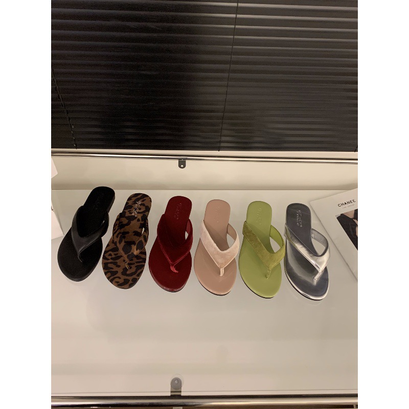 Flat bottomed leopard print flip flops women's shoes 2024 summer outdoor beach French style sandals red sandals Flat bottomed leopard print flip flops women's shoes 2024 summer outdoor beach French style sandals red sandals