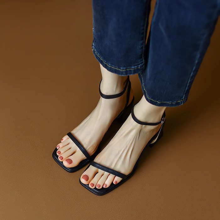 Flipped with excitement! Classic and versatile square toe, exposed toe, middle heel, straight strap sandals, women's summer thick heel Flipped with excitement! Classic and versatile square toe, exposed toe, middle heel, straight strap sandals, women's summer thick heel