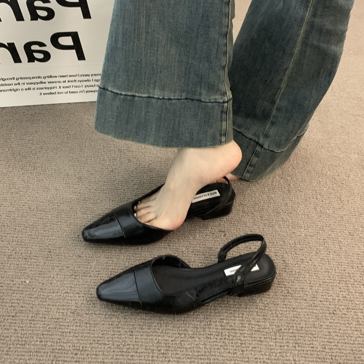 Low heeled toe cap sandals for women, French style, gentle, late night, nude color, pointed tip, small fragrance, ladylike style, thick heel, empty back, temperament, single shoe Low heeled toe cap sandals for women, French style, gentle, late night, nude color, pointed tip, small fragrance, ladylike style, thick heel, empty back, temperament, single shoe