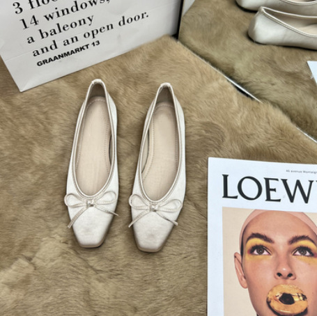 Niche Design French Gentle Bow Square Head Flat Single Shoes for Women 2024 Spring New Silk Bean Scoop Shoes Niche Design French Gentle Bow Square Head Flat Single Shoes for Women 2024 Spring New Silk Bean Scoop Shoes