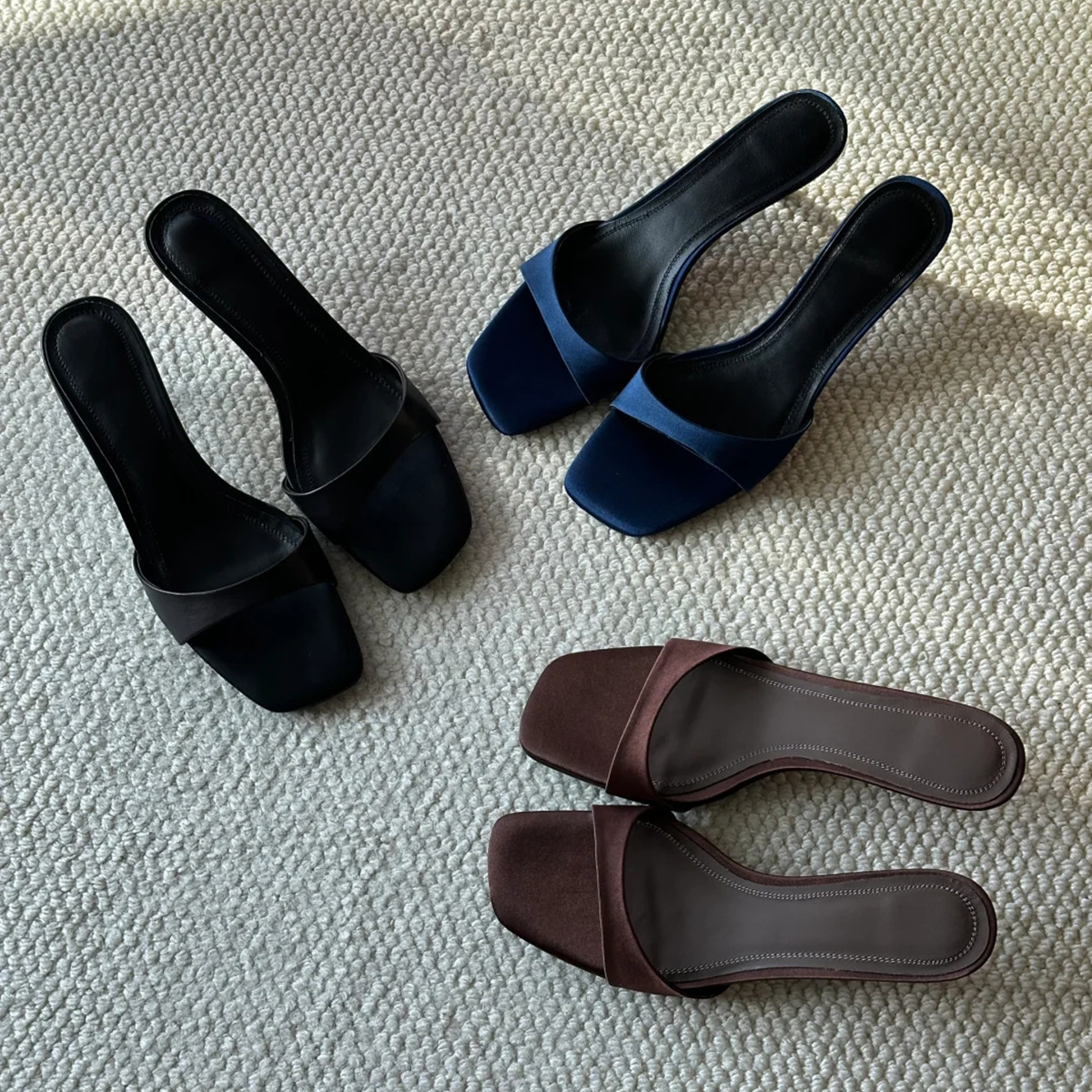 French style high-heeled sandals for women with a square toe and exposed toe, minimalist style and slim heels French style high-heeled sandals for women with a square toe and exposed toe, minimalist style and slim heels