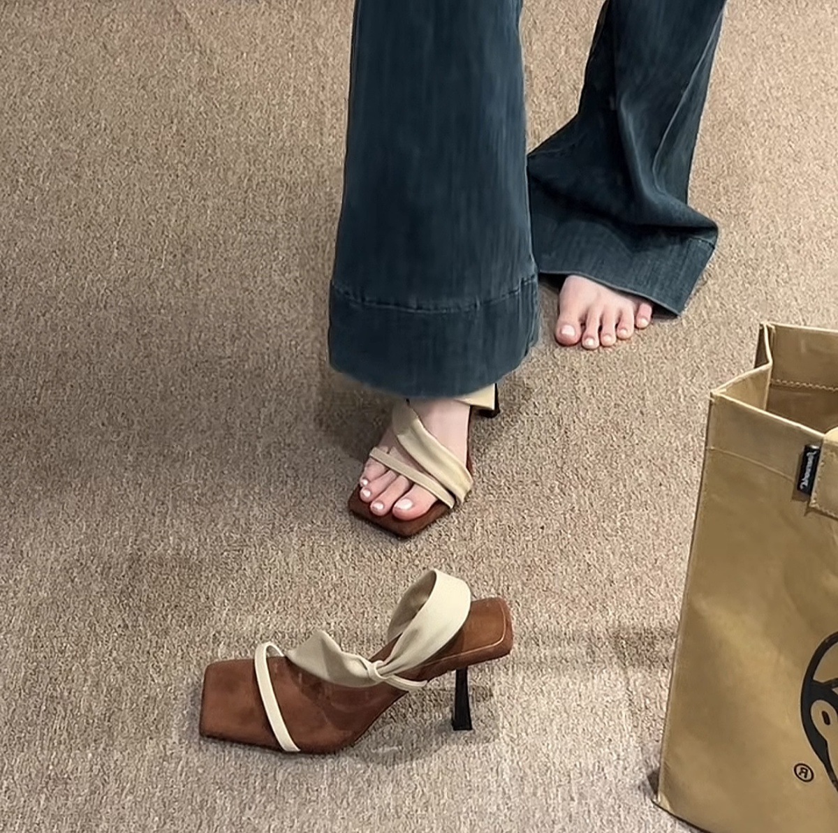 Retro spicy girl style~French square toe high-heeled slippers for women to wear in summer, Korean version wrapped strap open toe slim heel sandals Retro spicy girl style~French square toe high-heeled slippers for women to wear in summer, Korean version wrapped strap open toe slim heel sandals