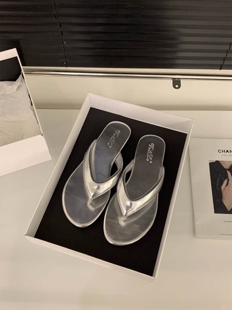 Flat bottomed leopard print flip flops women's shoes 2024 summer outdoor beach French style sandals red sandals Flat bottomed leopard print flip flops women's shoes 2024 summer outdoor beach French style sandals red sandals