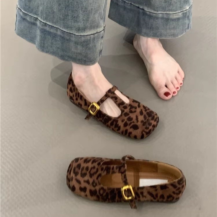 Gentle Fairy Mary Jane Shoes 2024 New French Elegant Suede Leopard Pattern Square Head T with Soft Bottom Evening Shoes