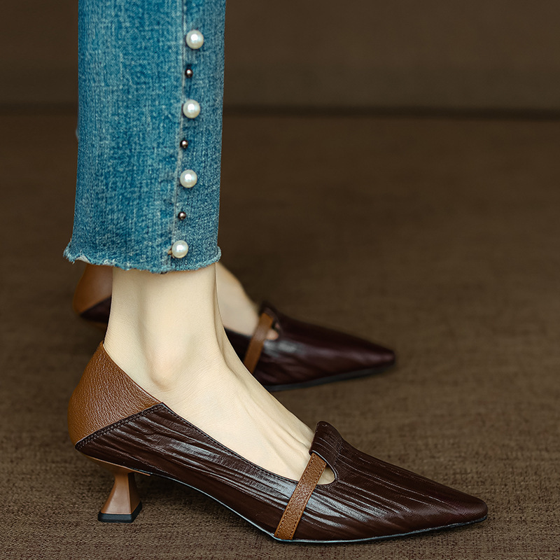 Encounter in Paris~Temperament Pointed Point Color blocked One foot Shoes Women's Shallow Mouth Retro Cat Heel High Heels Encounter in Paris~Temperament Pointed Point Color blocked One foot Shoes Women's Shallow Mouth Retro Cat Heel High Heels