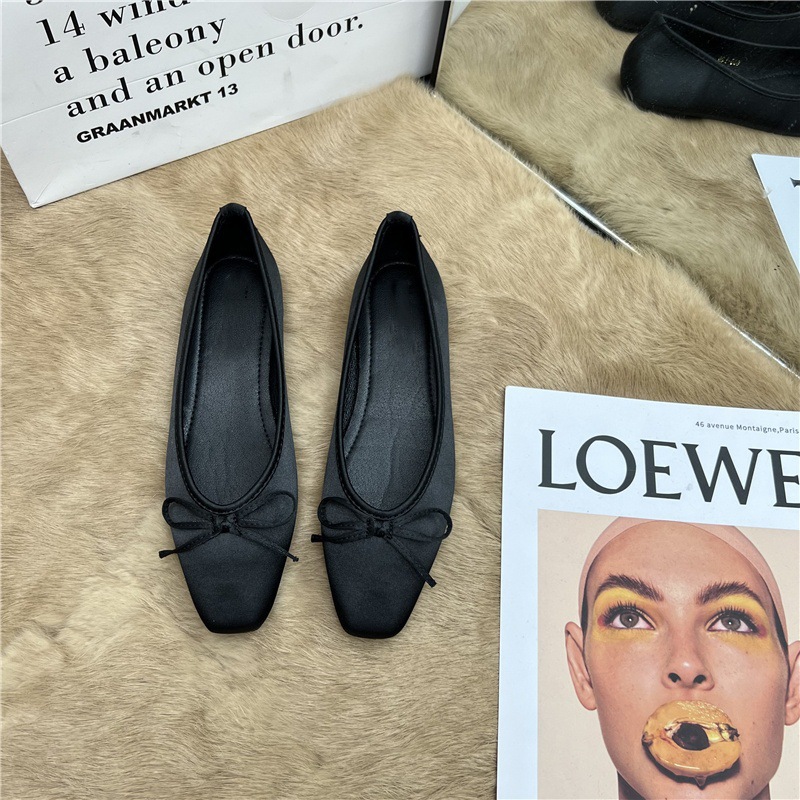 Niche Design French Gentle Bow Square Head Flat Single Shoes for Women 2024 Spring New Silk Bean Scoop Shoes Niche Design French Gentle Bow Square Head Flat Single Shoes for Women 2024 Spring New Silk Bean Scoop Shoes