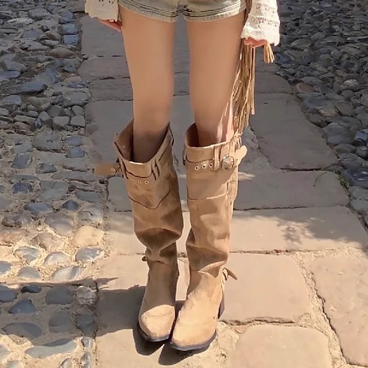 Retro Maillard boots with a large circumference that looks slim and wrinkled, piled up boots for women in summer, pointed and thick heels, khaki colored long boots