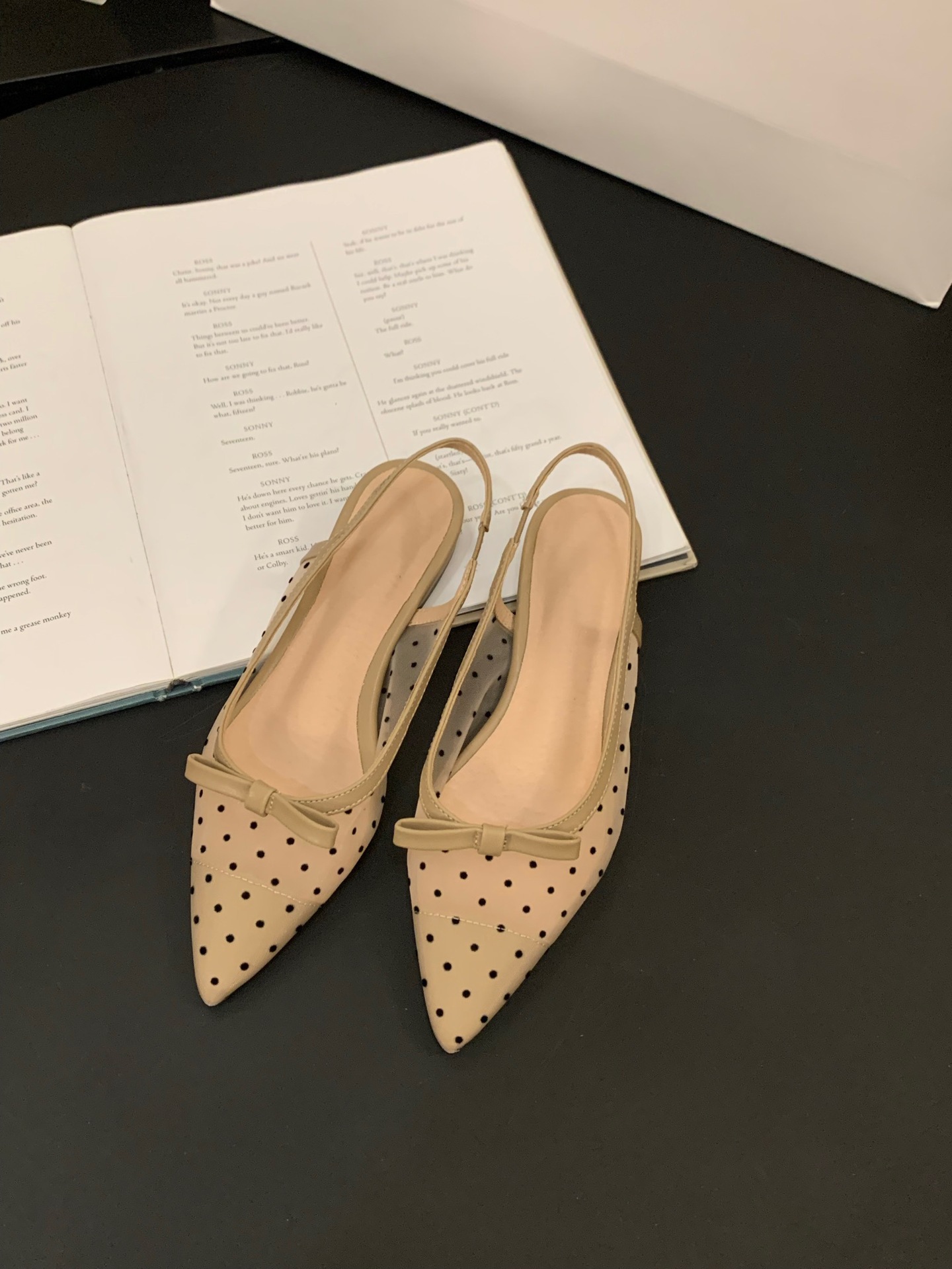 French low heel bow toe sandals with fairy shoes 2024 new summer mesh breathable flat sole single shoes French low heel bow toe sandals with fairy shoes 2024 new summer mesh breathable flat sole single shoes