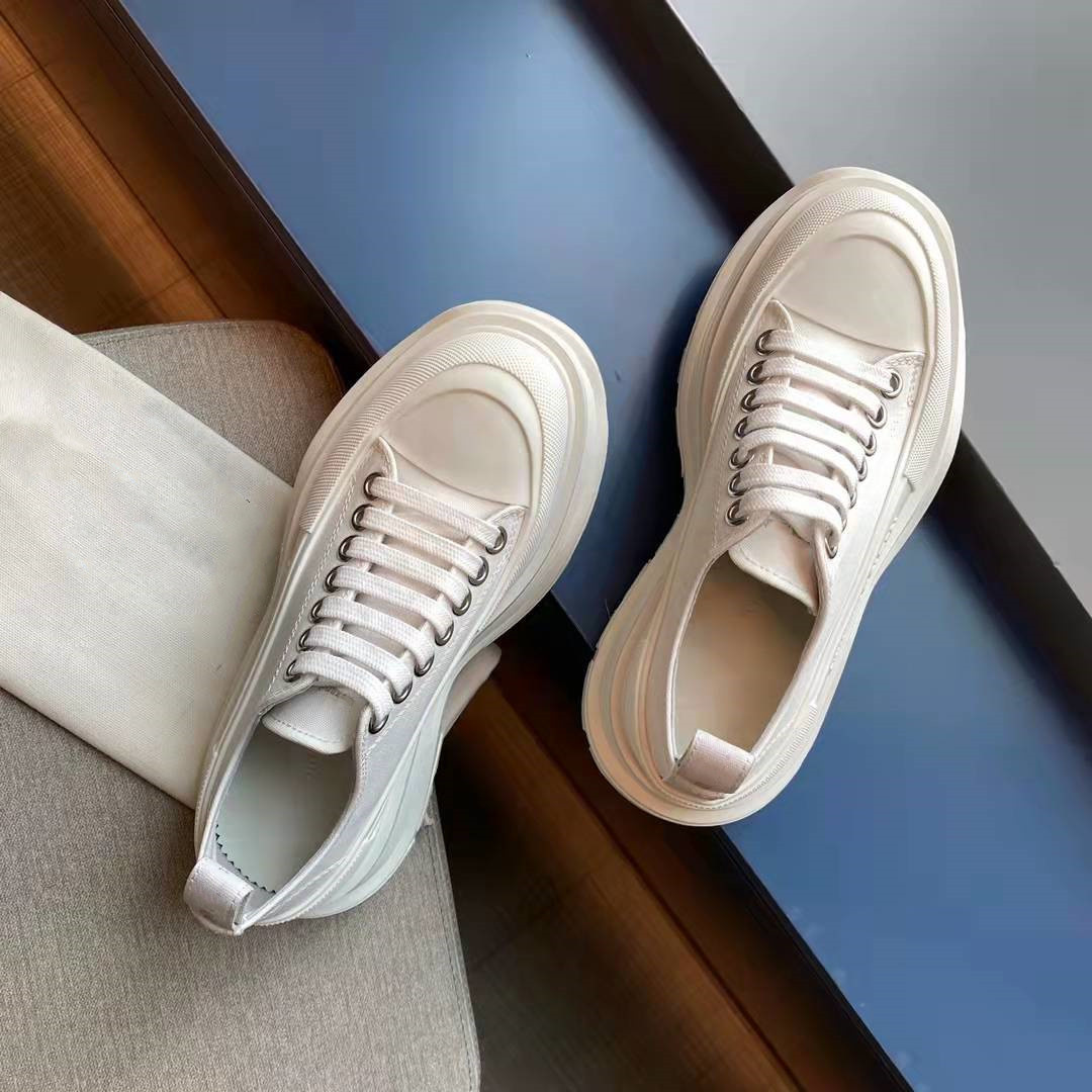 McQueen low cut canvas shoes, sponge thick sole, height increasing straps, white shoes, round toe men's and women's shoes, couple casual dad shoes McQueen low cut canvas shoes, sponge thick sole, height increasing straps, white shoes, round toe men's and women's shoes, couple casual dad shoes