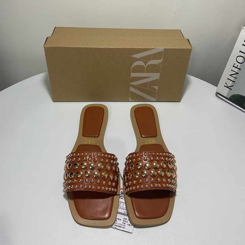 ZA2024 season new flat bottomed square toe sandals for women with exposed toes and transparent rivets, stylish and fashionable women's sandals ZA2024 season new flat bottomed square toe sandals for women with exposed toes and transparent rivets, stylish and fashionable women's sandals