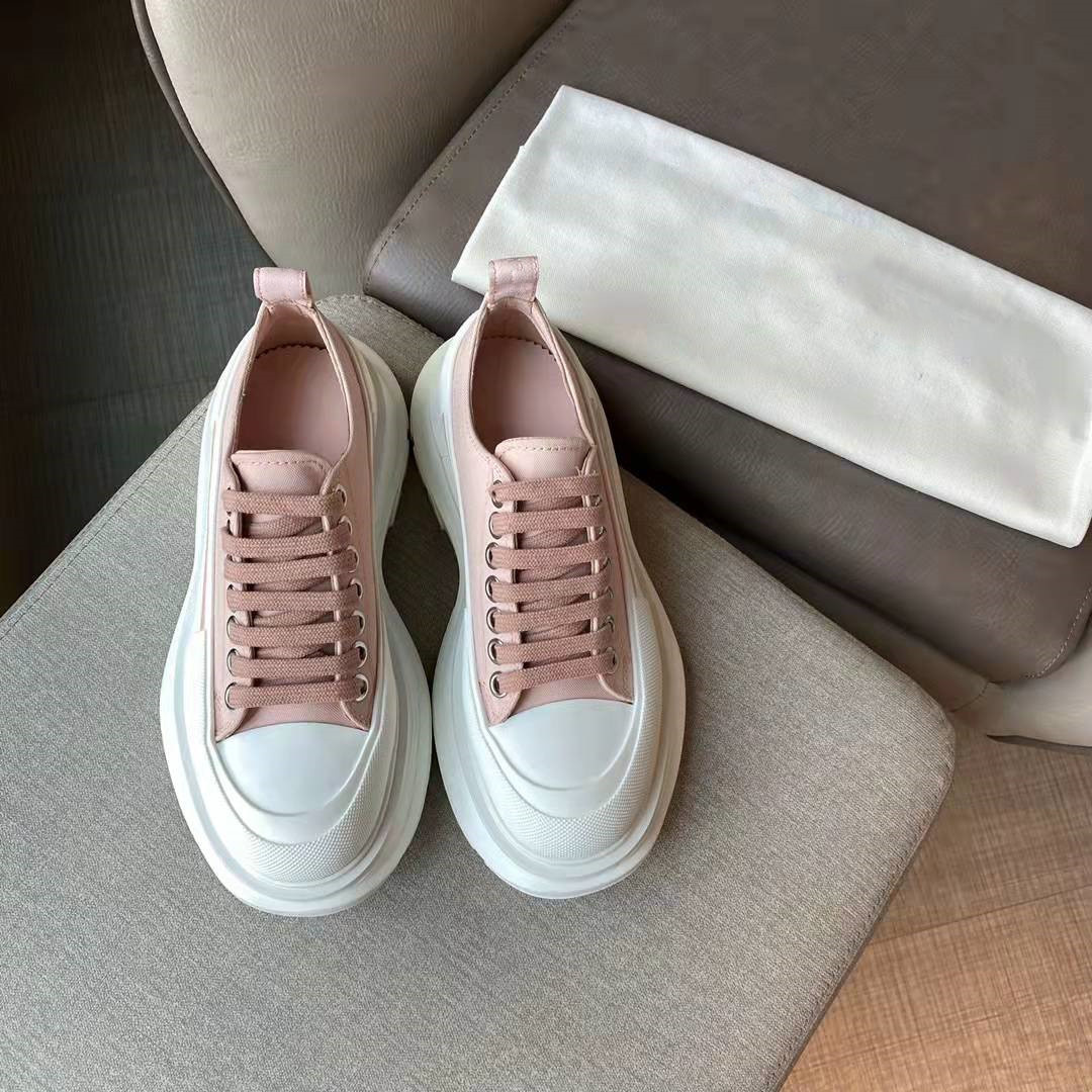 McQueen low cut canvas shoes, sponge thick sole, height increasing straps, white shoes, round toe men's and women's shoes, couple casual dad shoes McQueen low cut canvas shoes, sponge thick sole, height increasing straps, white shoes, round toe men's and women's shoes, couple casual dad shoes