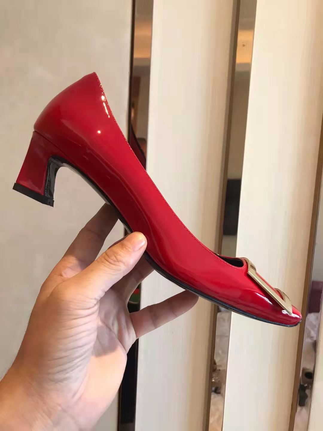 RENYOUVIWIOR square buckle single shoes, thick heel, middle heel, flat bottomed square toe, shallow mouth women's shoes, wedding shoes, commuting high heels RENYOUVIWIOR square buckle single shoes, thick heel, middle heel, flat bottomed square toe, shallow mouth women's shoes, wedding shoes, commuting high heels