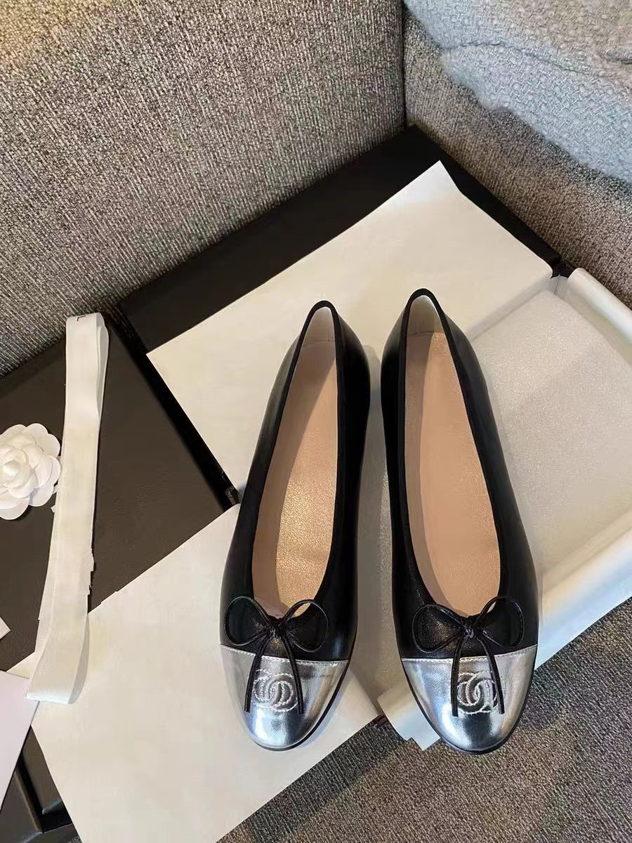 Small Fragrant Round Head Shallow Mouth Flat Flat Single Shoes for Women 2025 New Fairy Style Genuine Leather Bow Color blocked Ballet Shoes Small Fragrant Round Head Shallow Mouth Flat Flat Single Shoes for Women 2025 New Fairy Style Genuine Leather Bow Color blocked Ballet Shoes