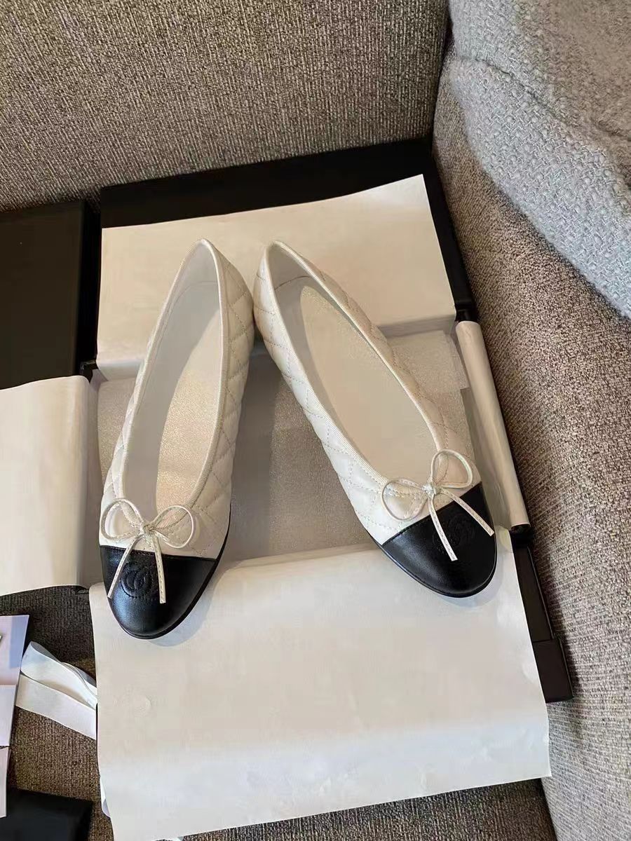 Small Fragrant Round Head Shallow Mouth Flat Flat Single Shoes for Women 2025 New Fairy Style Genuine Leather Bow Color blocked Ballet Shoes Small Fragrant Round Head Shallow Mouth Flat Flat Single Shoes for Women 2025 New Fairy Style Genuine Leather Bow Color blocked Ballet Shoes